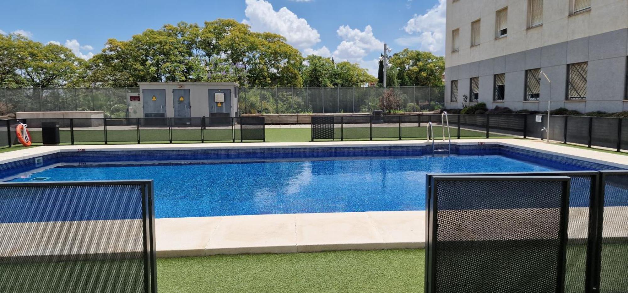 Apartment With Free Parking And Pool Bormujos Exterior foto